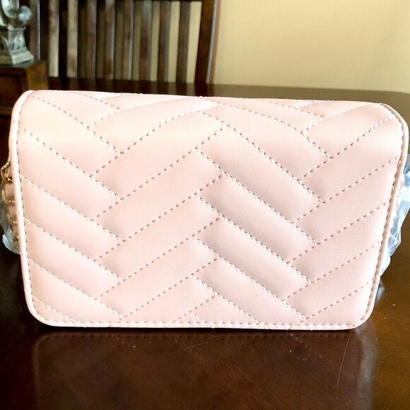 BEBE - NWT - "Sophia" Small Crossbody/Clutch in "Blush"/Quilted Vegan Leather - Picture 3 of 16
